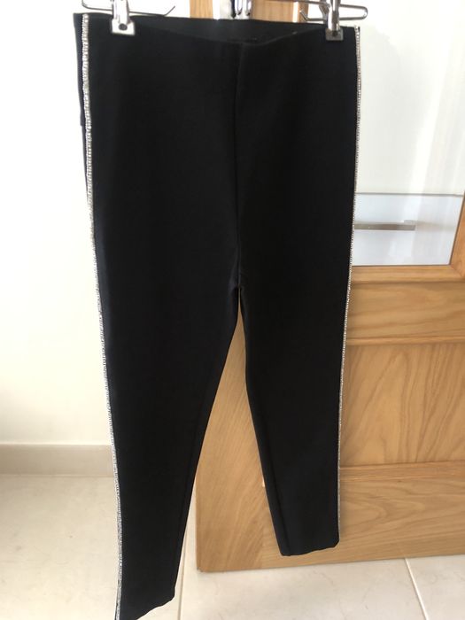 Calças leggings pretas festa