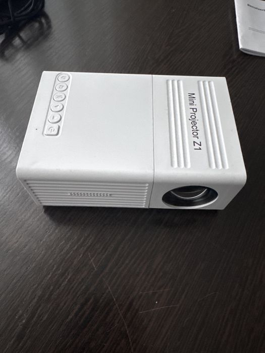 Продам міні Проектор