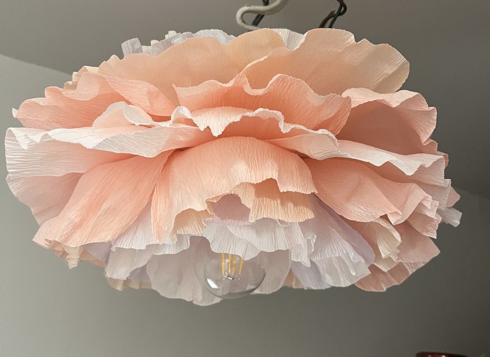 Lampa Kwiat  z włoskiej krepiny