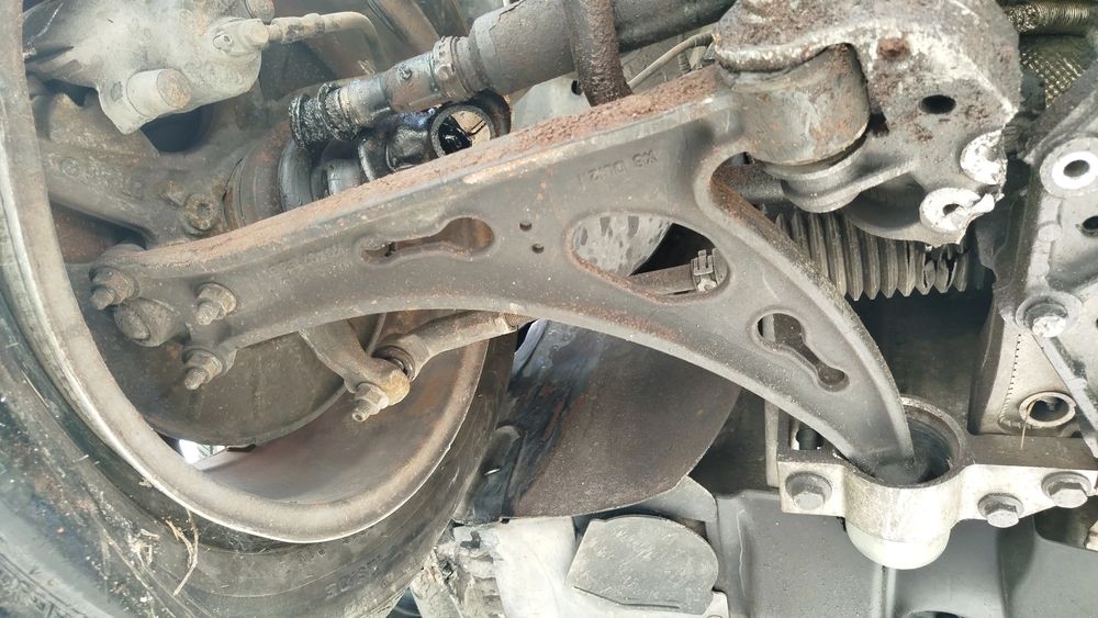 Braço de suspensão frente direito AUDI A3 (8P1)