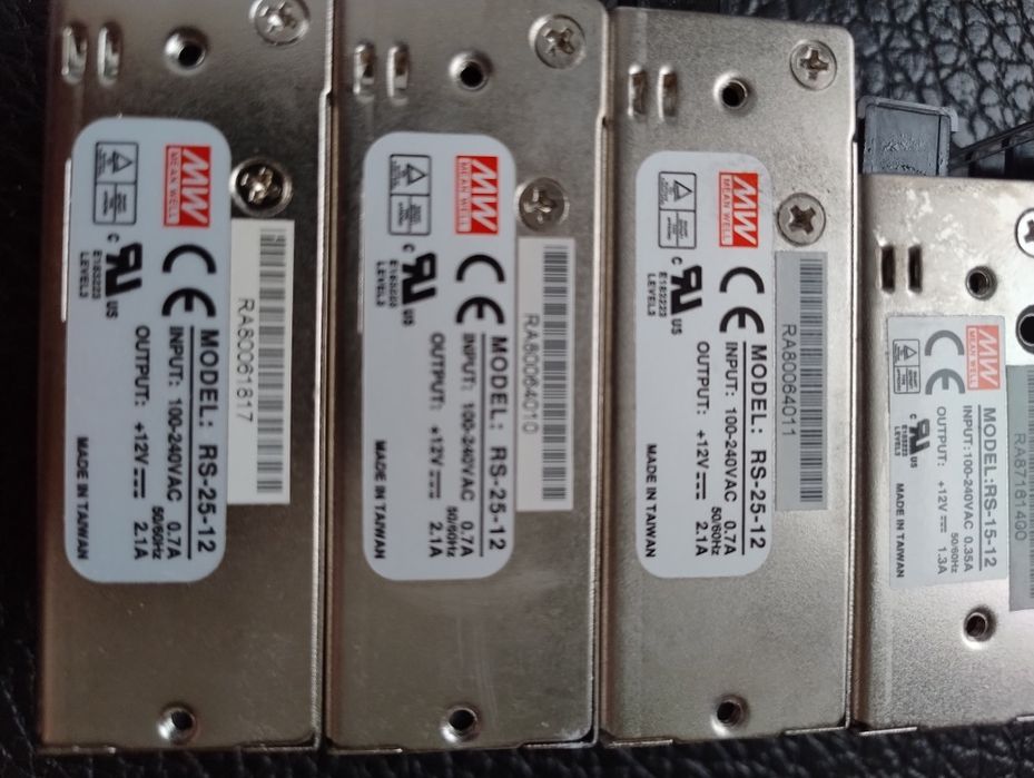 Zasilacze LED do zabudowy Transformator y Mean Well RS Komplet 9 sztuk