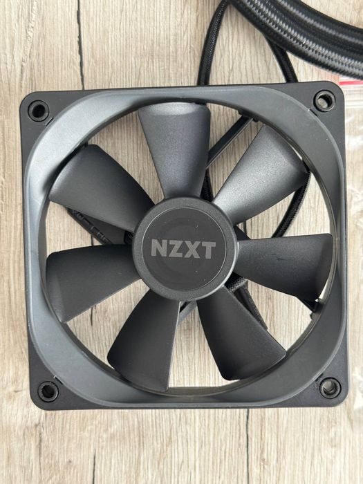 Система рідинного охолодження NZXT Kraken 120 (RL-KR120-B1)