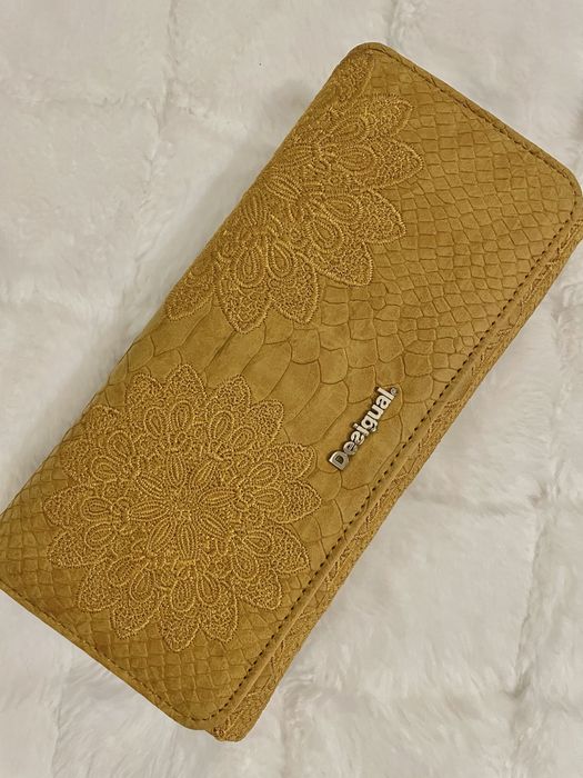 Carteira Amarelo Mostarda - Desigual