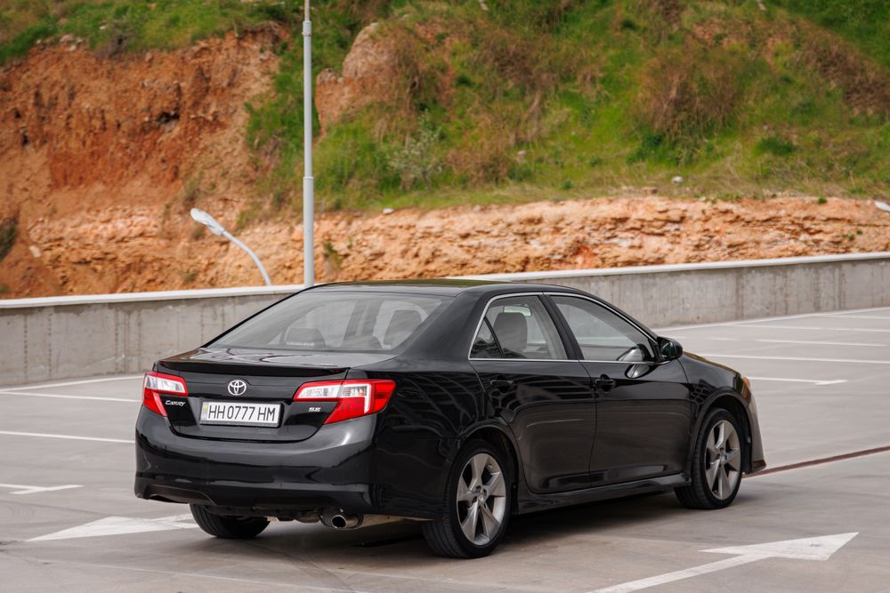 Toyota Camry 2014 г. - Прокат | Аренда авто / 2,5л. / бензин / автомат