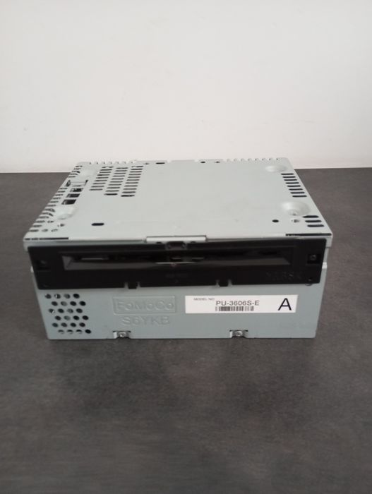 Radio HR3T-19C107-AA