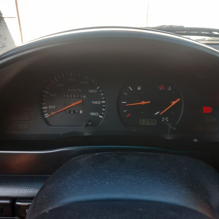 Продаю автомобіль Nissan Vanette