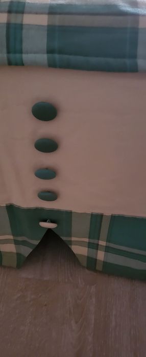 Colcha cama solteiro+ 4 almofadas+cortinado