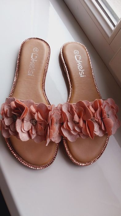 Шльопанці жіночі 24см