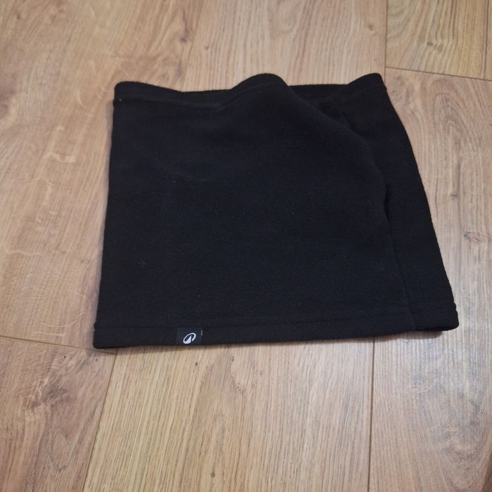 Czarny komin polarowy / ocieplacz na szyję – używany, stan bardzo dobr