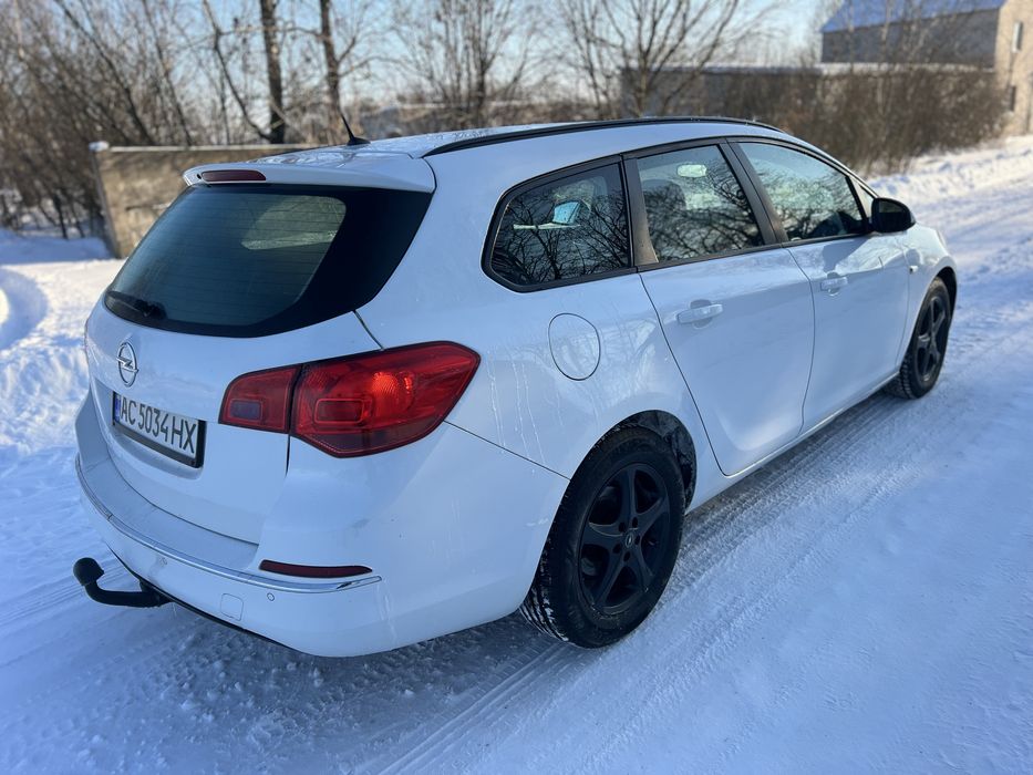 Opel Astra 1.3 cdti  2012 рік