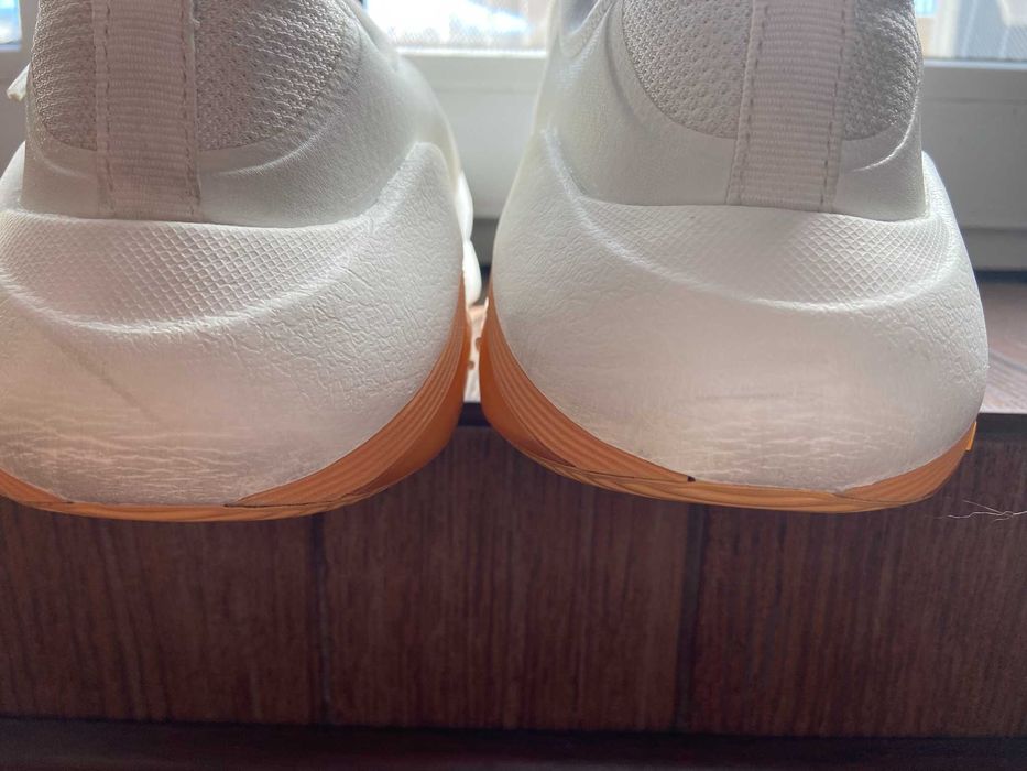 Buty treningowe damskie Nike Air Zoom Bella 7 r. 38,5