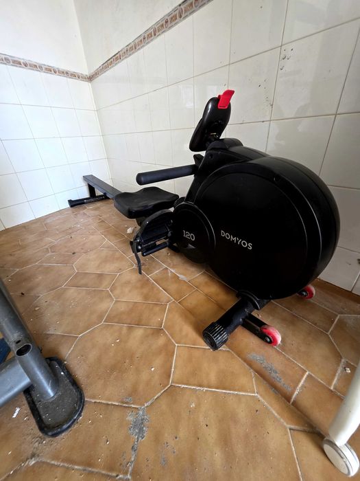 Aparelho de Remo Domyos 120
