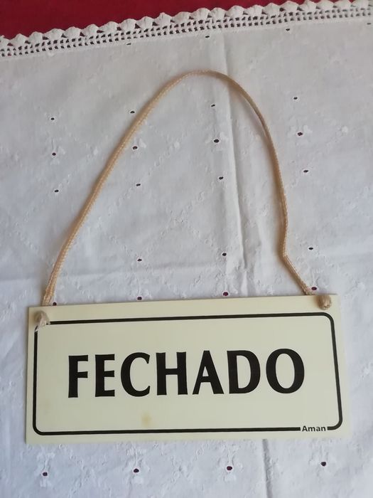 Sinalética Aberto/Fechado, antiga