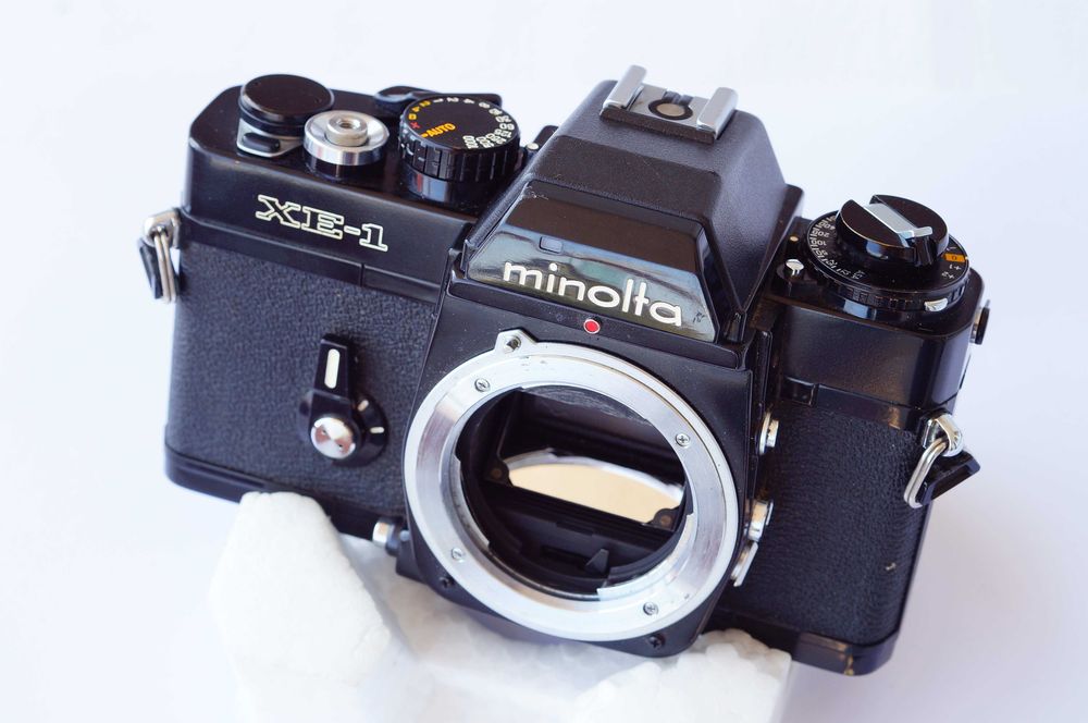 Aparat Minolta XE-1 czarny ładny stan