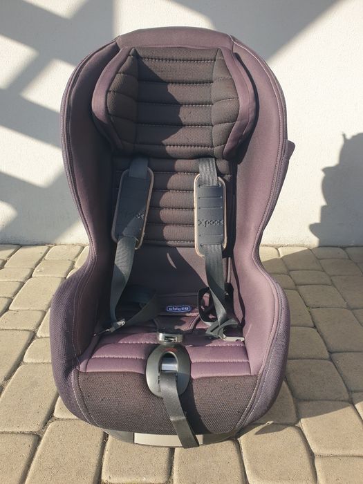 Fotelik isofix Chicco z funkcją spania 9-18