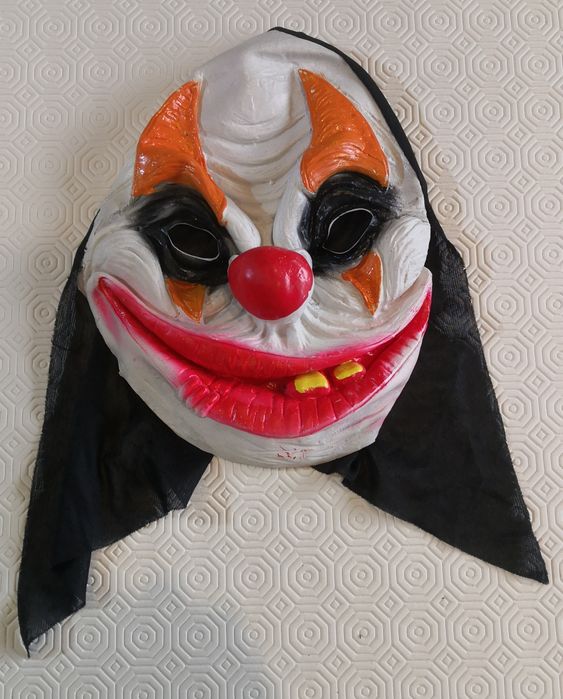 Máscara palhaço Joker + cutelo