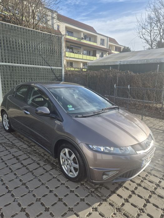Honda Civic 1.4.