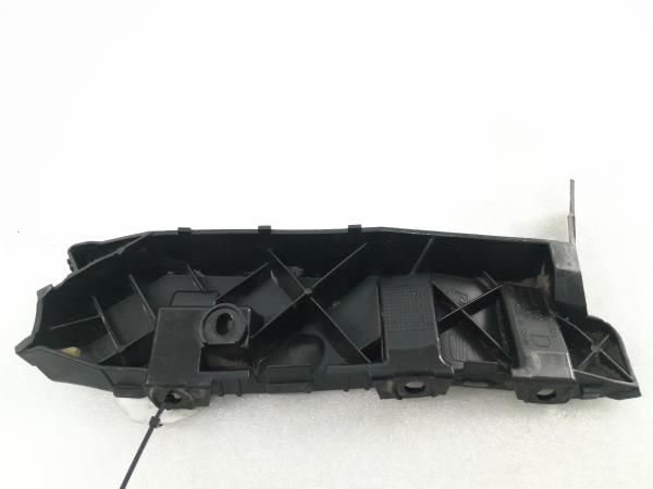 Guia de pára-choques trás direita SEAT Leon (1P1)