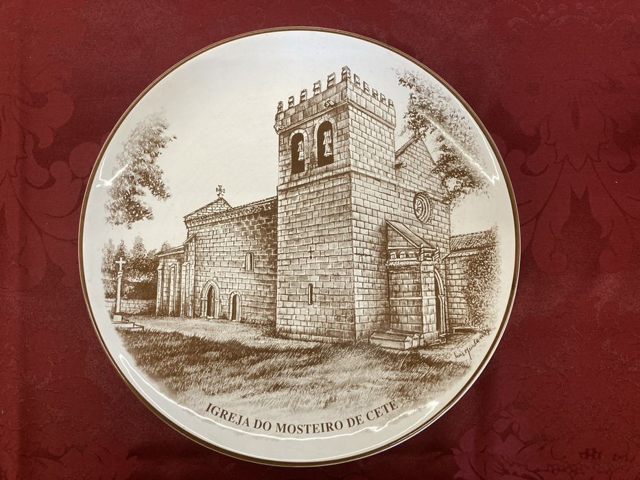 Prato Decorativo da Igreja do Mosteiro de Cete c/ Suporte