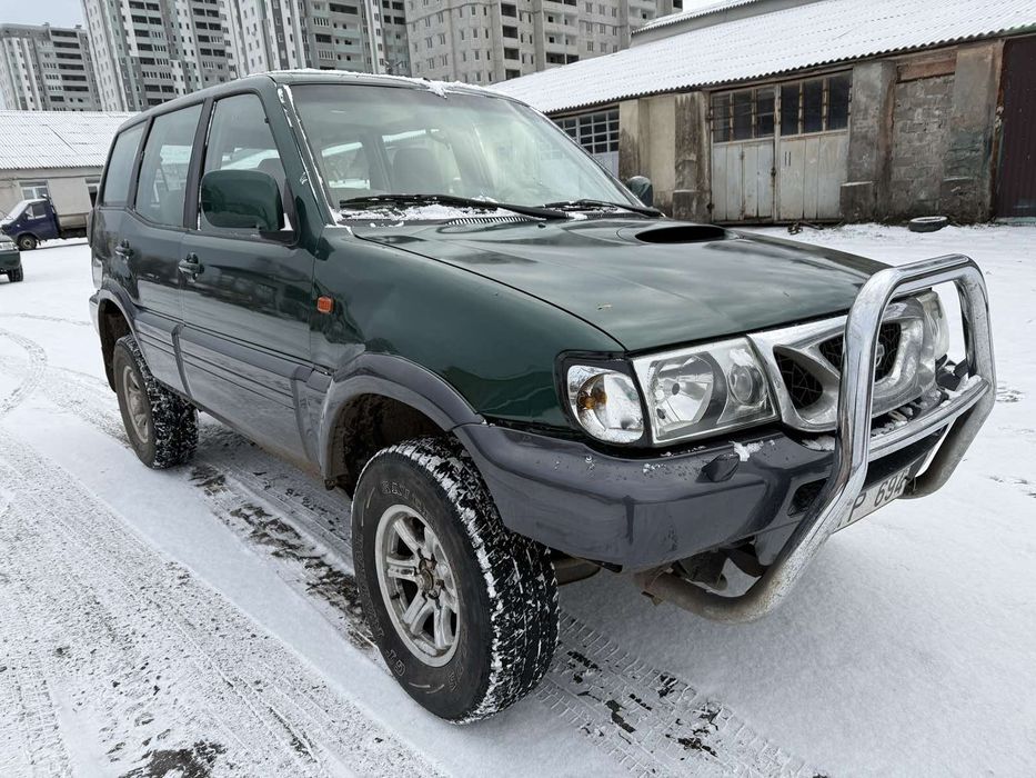 Nissan Terrano 2001рік 2,7дизель повний привід 4х4