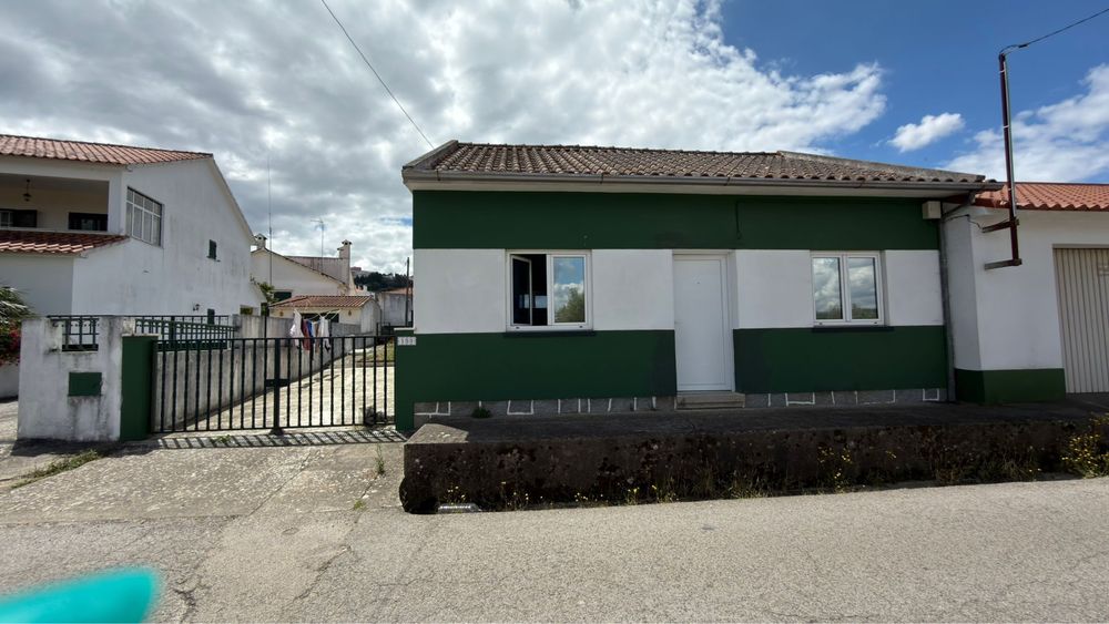 Moradia independente T3 em Abrantes