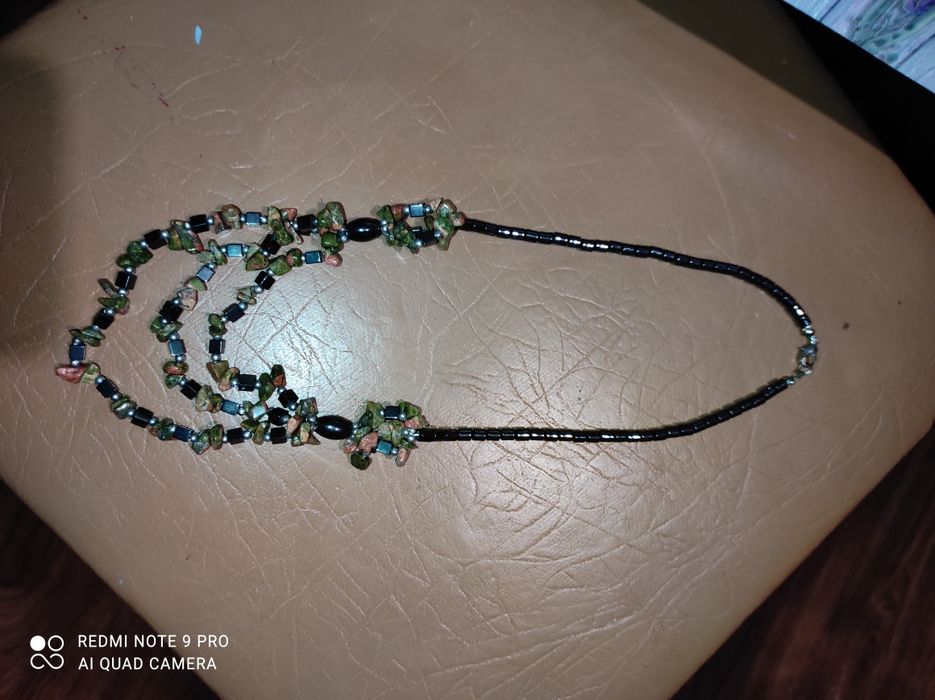 Бусы с натуральным камнем