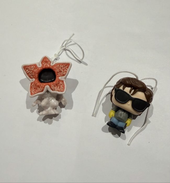 Фігурки Kinder Joy Stranger Things Steve і Demogorgon