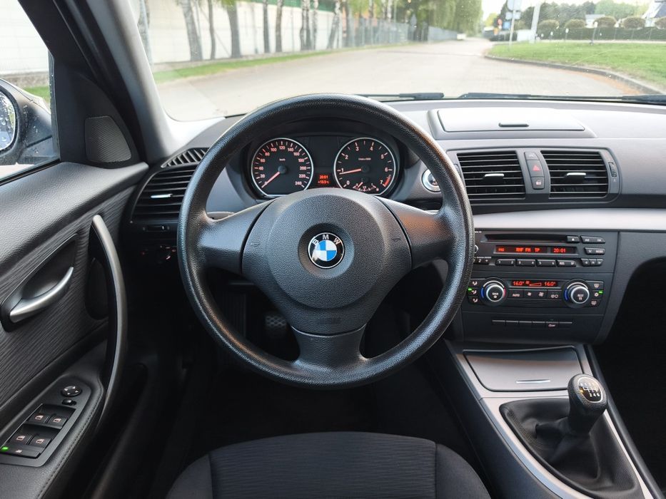 Zadbane BMW seria 1 e87 2009r polift 116i  Sprowadzony  Opłacony