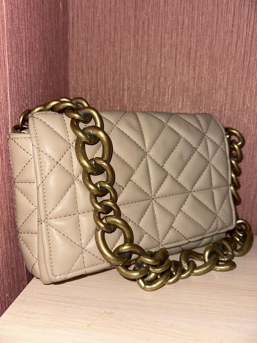 Сумка жіноча з метелевою ручкою