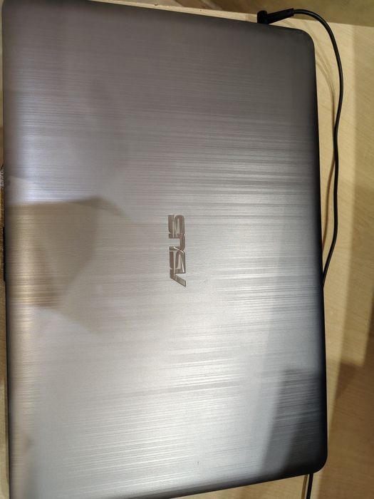 Asus VivioBook Max R541N