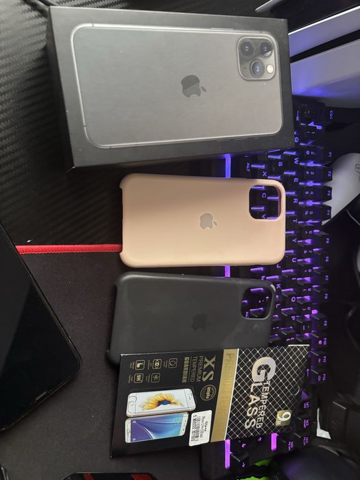 Iphone 11 pro.