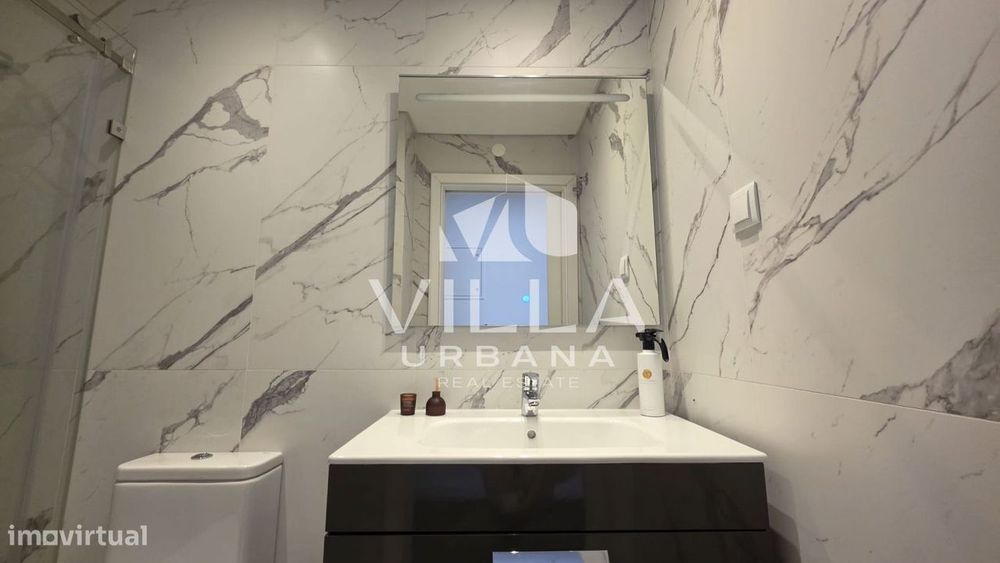 Apartamento T2 c/ Espaço Exterior localizado no Centro de Almada
