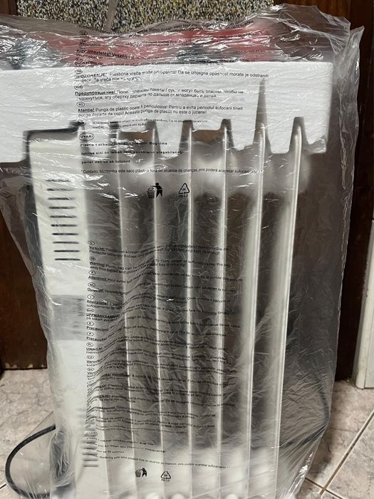 Aquecedor a Óleo Kunft 1500W KOR-2689 - Seminovo