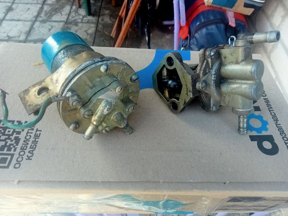 Топливный бензонасос, насос печки