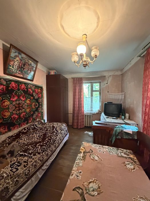 Продам будинок село Грузьке Фастівський район Газифікований ділянка 13,5 соток Асфальтована вулиця