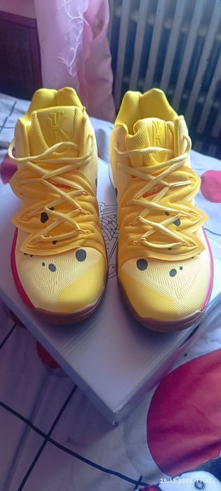 кроссовки nike kyrie 5 spongebob