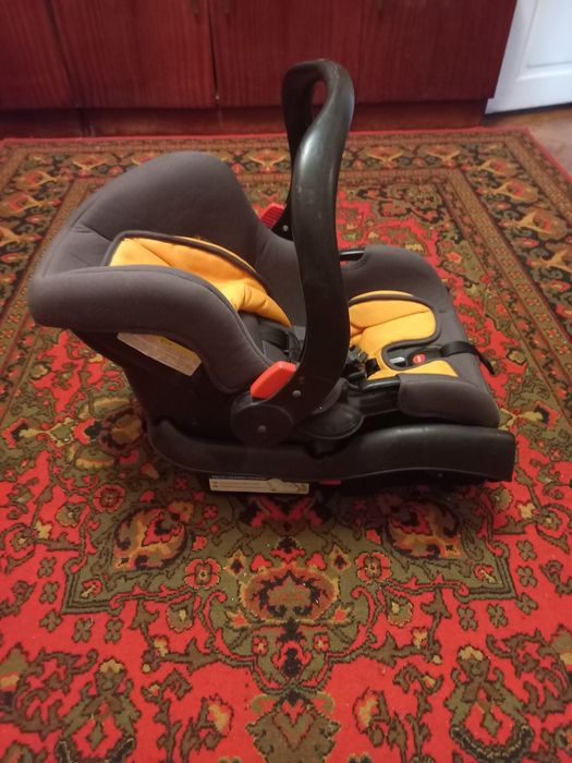Автокрісло детяче.