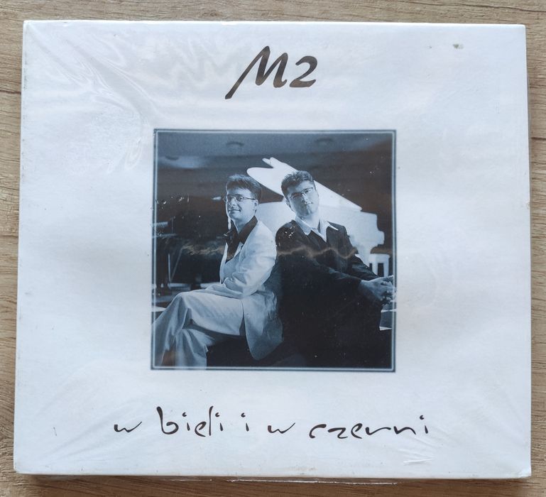 M2 W Bieli i w Czerni płyta CD nowa Rubik