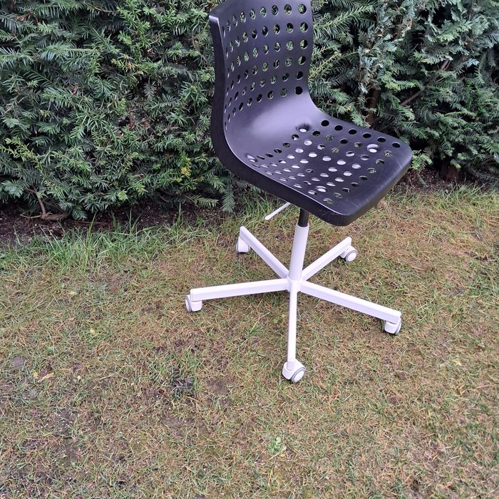 Sprzedam krzesło obrotowe