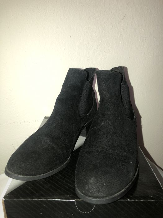 Botas Pretas Impermeabilizadas