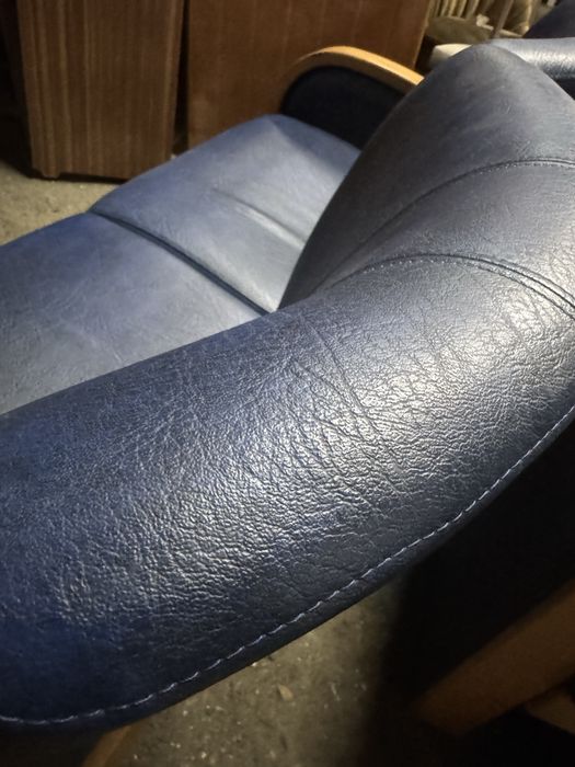 Sofás/Poltronas Escritório em Pele
