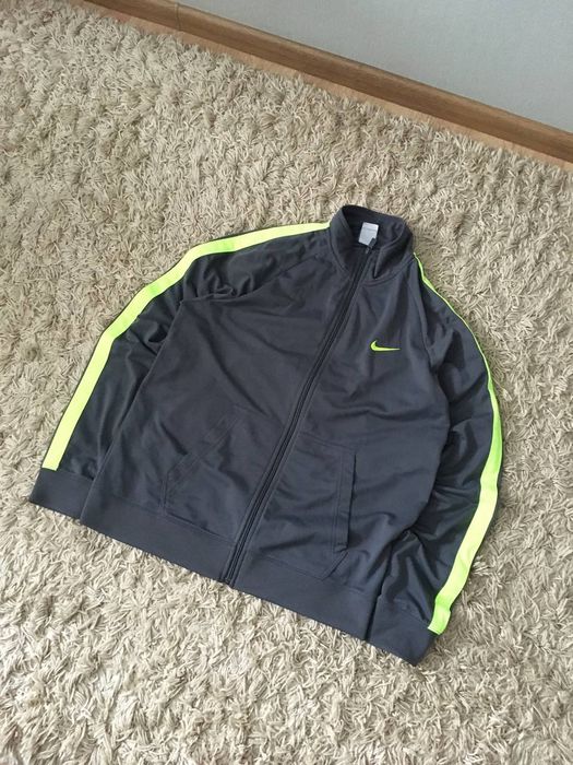 Nike track jacket  кофта на замку  розмір L  стан ідеальний