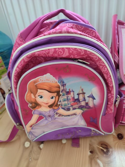 Рюкзаки для дівчинки