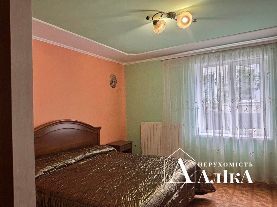 Продам великий будинок