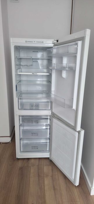 Lodówka Samsung Easy Slide. Używana Sporadycznie POLECAM