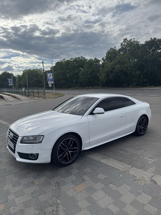 Продам Audi A5 B8 3.2 quattro официал