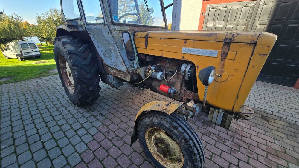 Ursus C 4011, C-360, C-355