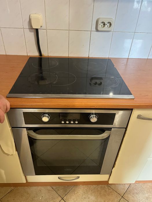 Духова шафа+ вам очна поверхня в подарунок