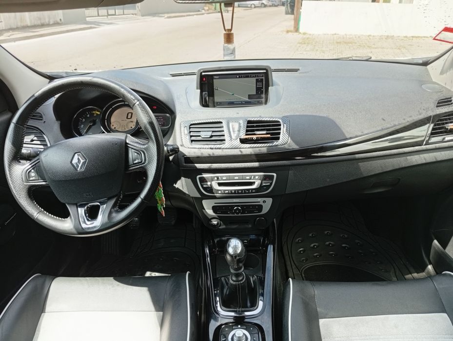 Renault Megane versão bose edition