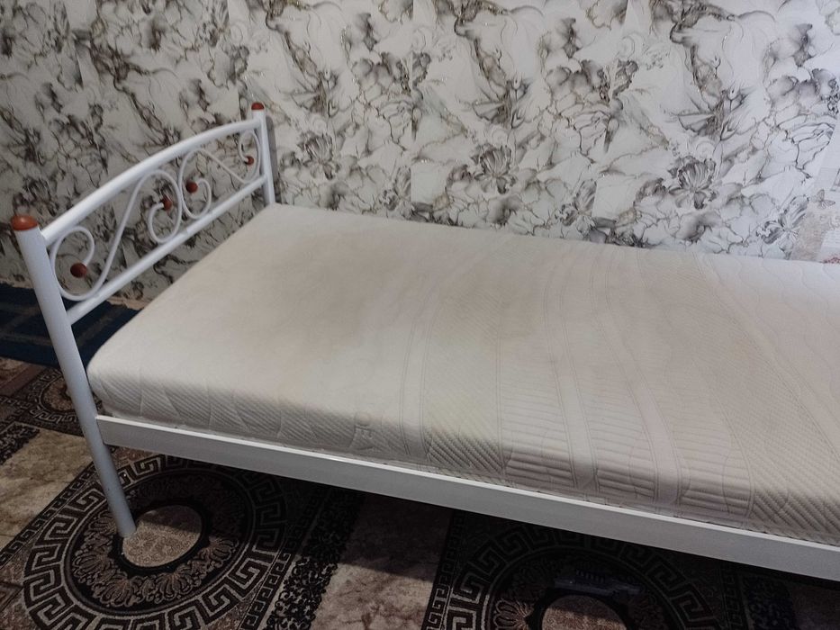 Продам кровать односпальная Верона б/у